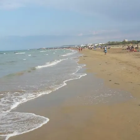 Via De Filippo 8 *